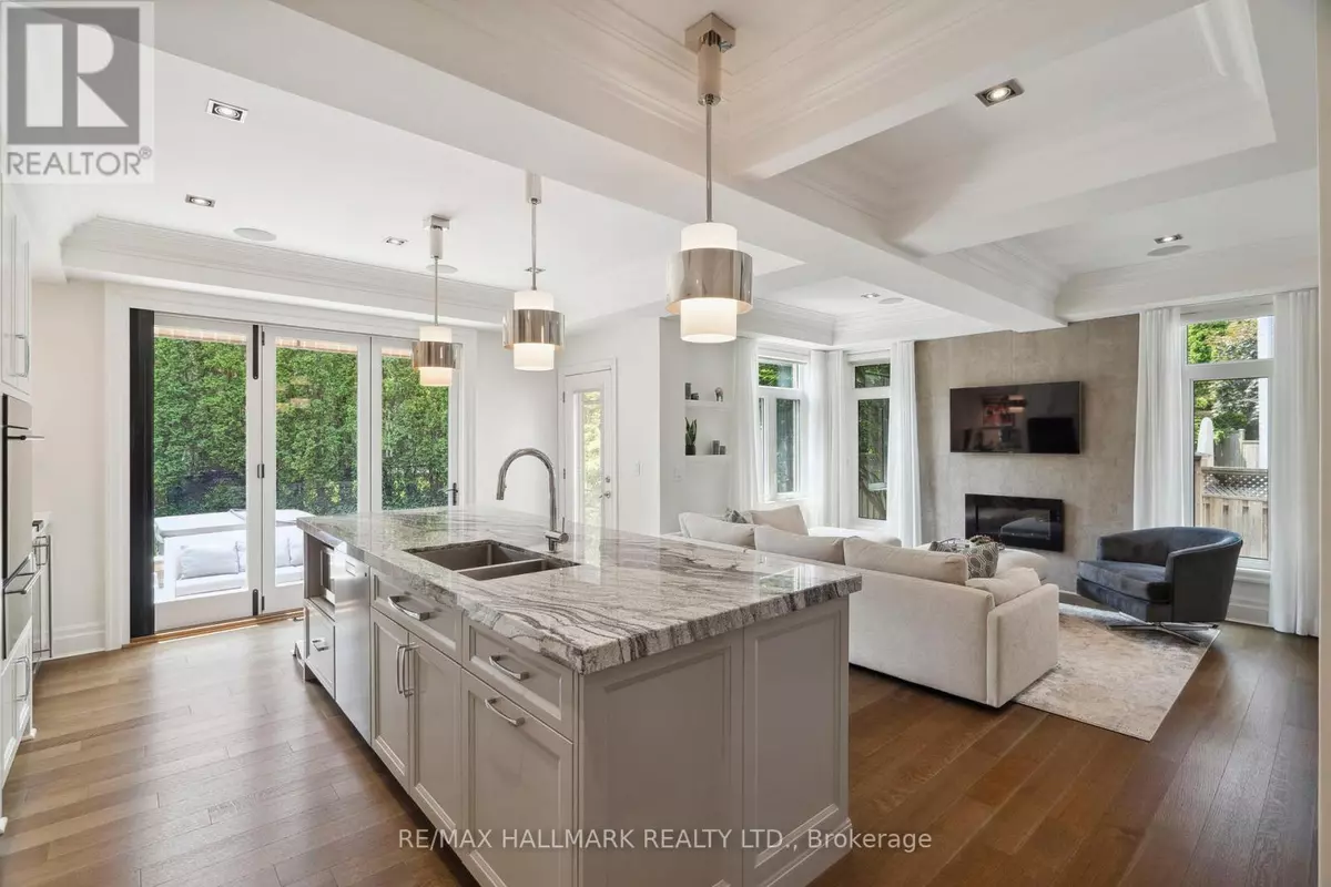 Oakville (jc Joshua Creek), ON L6H6L8,2092 PINEVALLEY CRESCENT