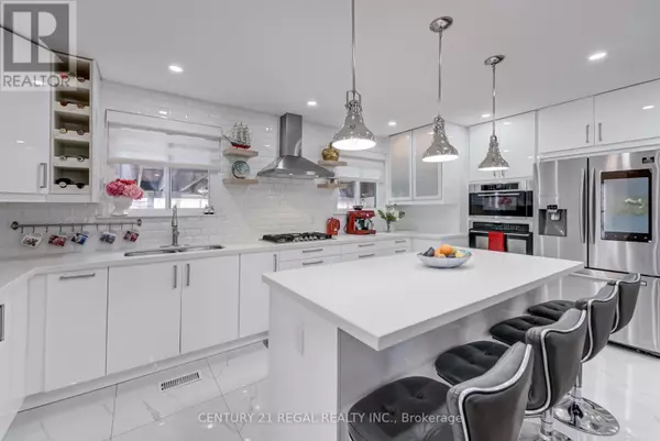 65 FLETCHERDON CRESCENT, Toronto (black Creek), ON M3N1S2