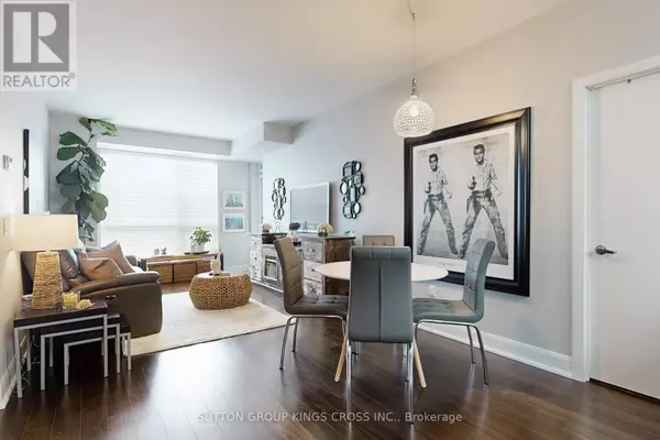 Oakville (jc Joshua Creek), ON L6H0G9,2470 Prince Michael DR #201