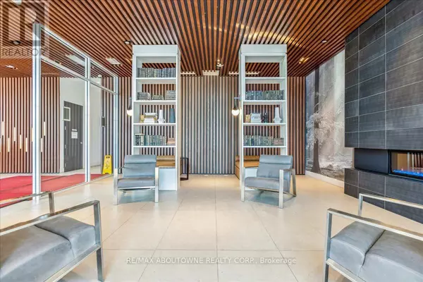 Oakville (ro River Oaks), ON L6H3R6,297 Oak Walk DR #2203