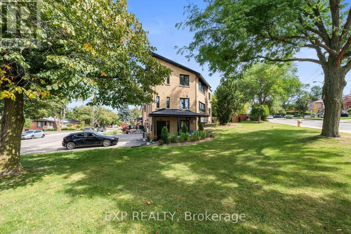 Toronto (rockcliffe-smythe), ON M6N4V6,5 BRENDWIN ROAD