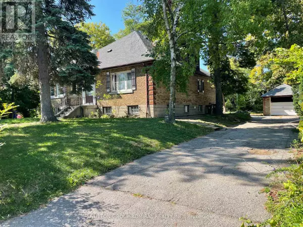 2 BOTFIELD AVENUE, Toronto (islington-city Centre West), ON M9B4C7