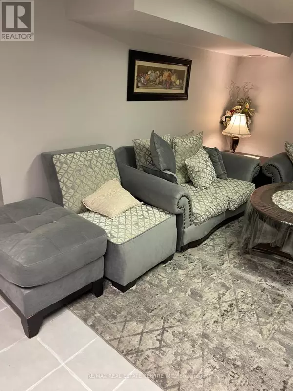 356 NAHANI WAY, Mississauga (hurontario), ON L4Z3B1