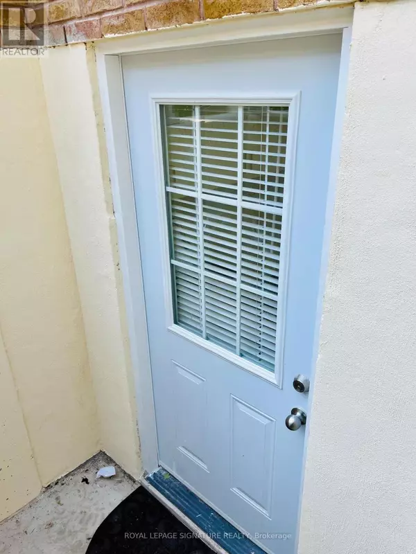 Mississauga (clarkson), ON L5J3N1,1342 CANFORD CRESCENT