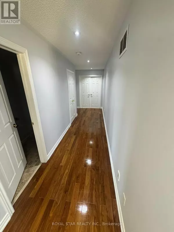 Milton (sc Scott), ON L9T6Z9,300 WRIGGLESWORTH CRESCENT