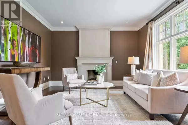 Mississauga (mineola), ON L5G2X5,1229 MINAKI ROAD