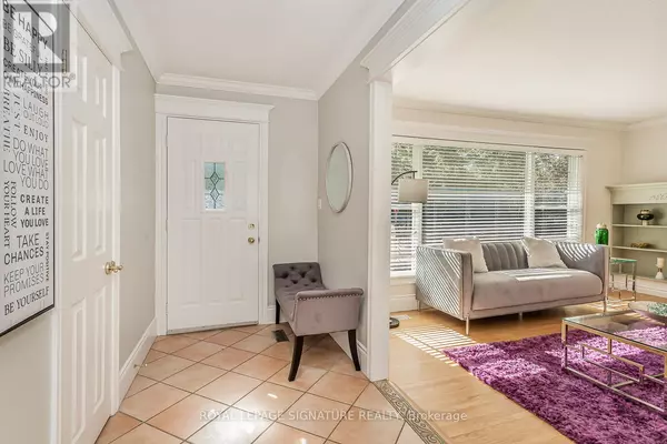 Oakville (wo West), ON L6L4Y3,383 MAPLEHURST AVENUE