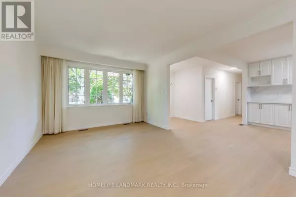 Oakville (wo West), ON L6L4G4,438 SANDMERE PLACE