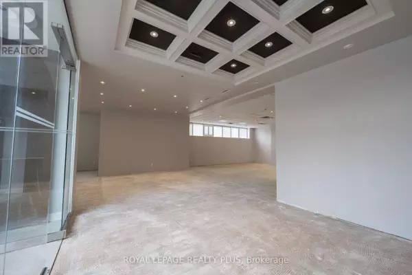 Burlington (industrial Burlington), ON L7L6A5,5100 South Service RD #58