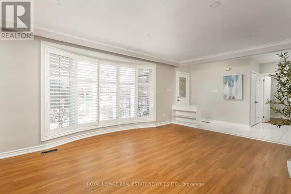 Oakville (cp College Park), ON L6H2A1,1181 NEWTON ROAD