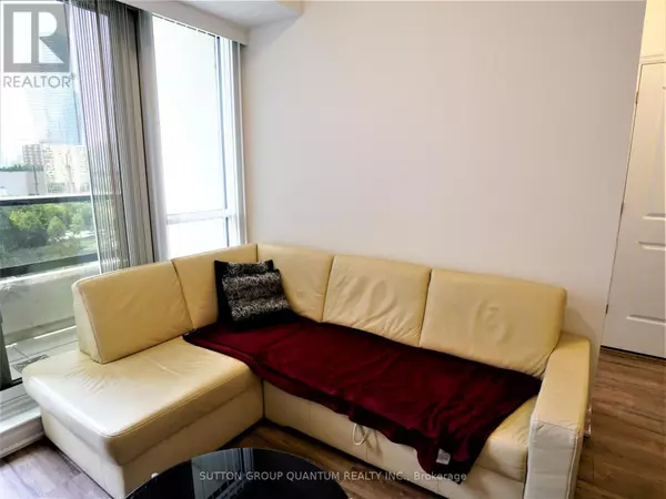 Mississauga (city Centre), ON L5J1J4,36 Elm Dr. W. DR #601