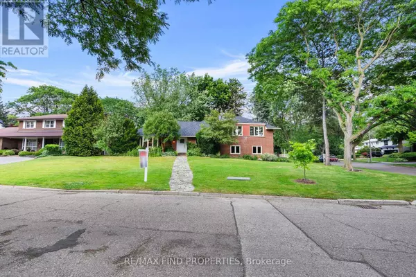 Toronto (edenbridge-humber Valley), ON M9A4A6,56 EDENVALE CRESCENT