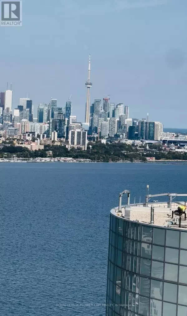 Toronto (mimico), ON M8V0G9,38 Annie Craig DR #3801