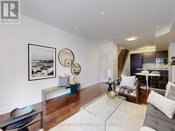 Toronto (dovercourt-wallace Emerson-junction), ON M6H0C5,220 Brandon AVE #TH 50