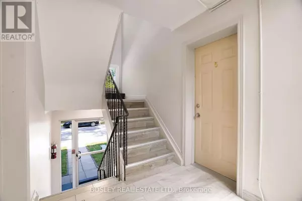 Toronto (long Branch), ON M8W1K5,41 Marina AVE #5