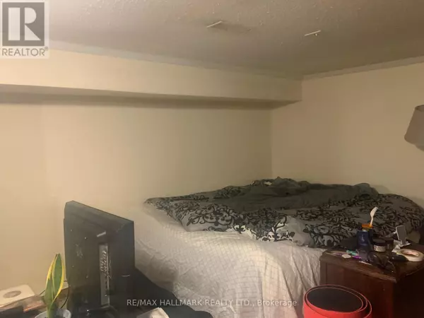 Toronto (weston-pellam Park), ON M6N3A7,295 OLD WESTON ROAD