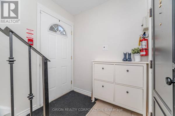 Mississauga (port Credit), ON L5H1L3,86 PARK STREET W