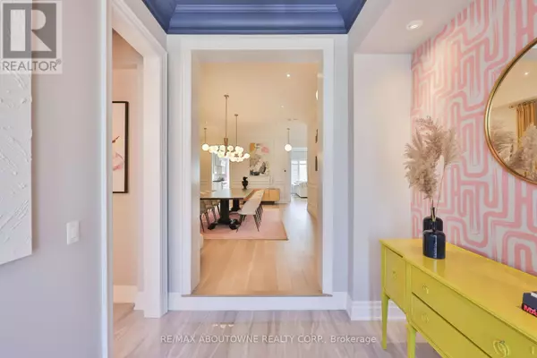 Oakville (go Glenorchy), ON L6H0V1,3100 DANIEL WAY