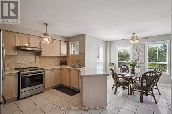 Mississauga (east Credit), ON L5V1M8,961 FOCAL ROAD