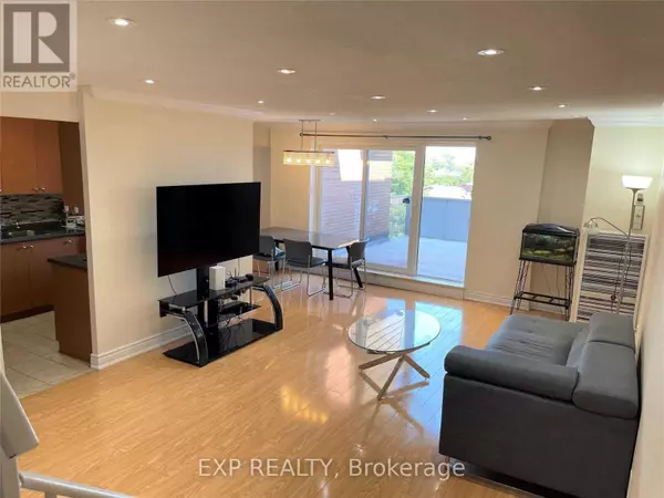 Mississauga (erindale), ON L5C2V3,3025 The Credit Woodlands RD #330