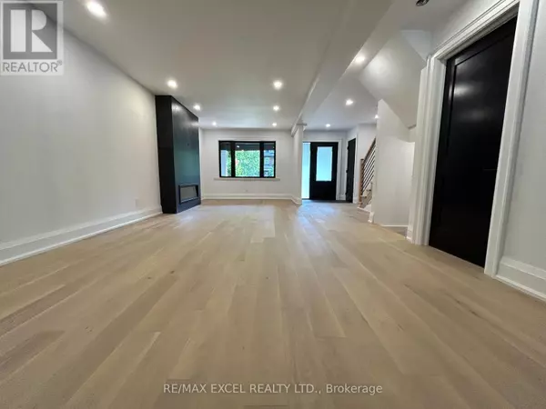 34 RAYMOND AVENUE, Toronto (lambton Baby Point), ON M6S2B3