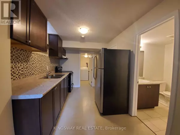 Brampton (northwest Brampton), ON L7A4L2,593 Remembrance RD #bsmt