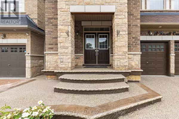 Brampton (sandringham-wellington), ON L6R3Y9,20 RUSSELL CREEK DRIVE