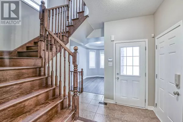 Milton (wi Willmott), ON L9T8H2,1020 DIEFENBAKER STREET