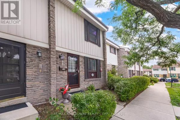 Mississauga (meadowvale), ON L5N2E4,2779 Gananoque DR #27