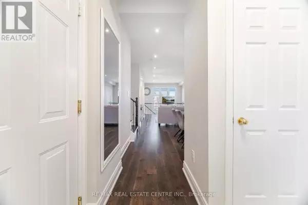 Oakville (bc Bronte Creek), ON L6M5C8,2295 Rochester CIR #35