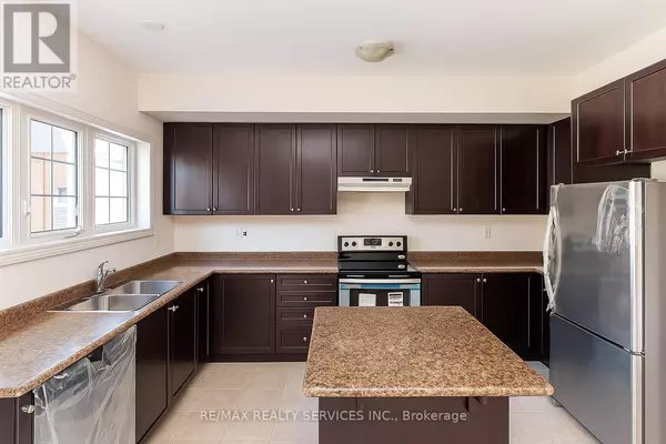 Brampton (credit Valley), ON L6Y6E5,106 Aspen Hills RD #Upper