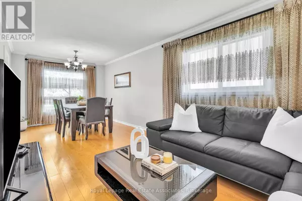 Mississauga (central Erin Mills), ON L5M5L2,2543 SCARTH COURT