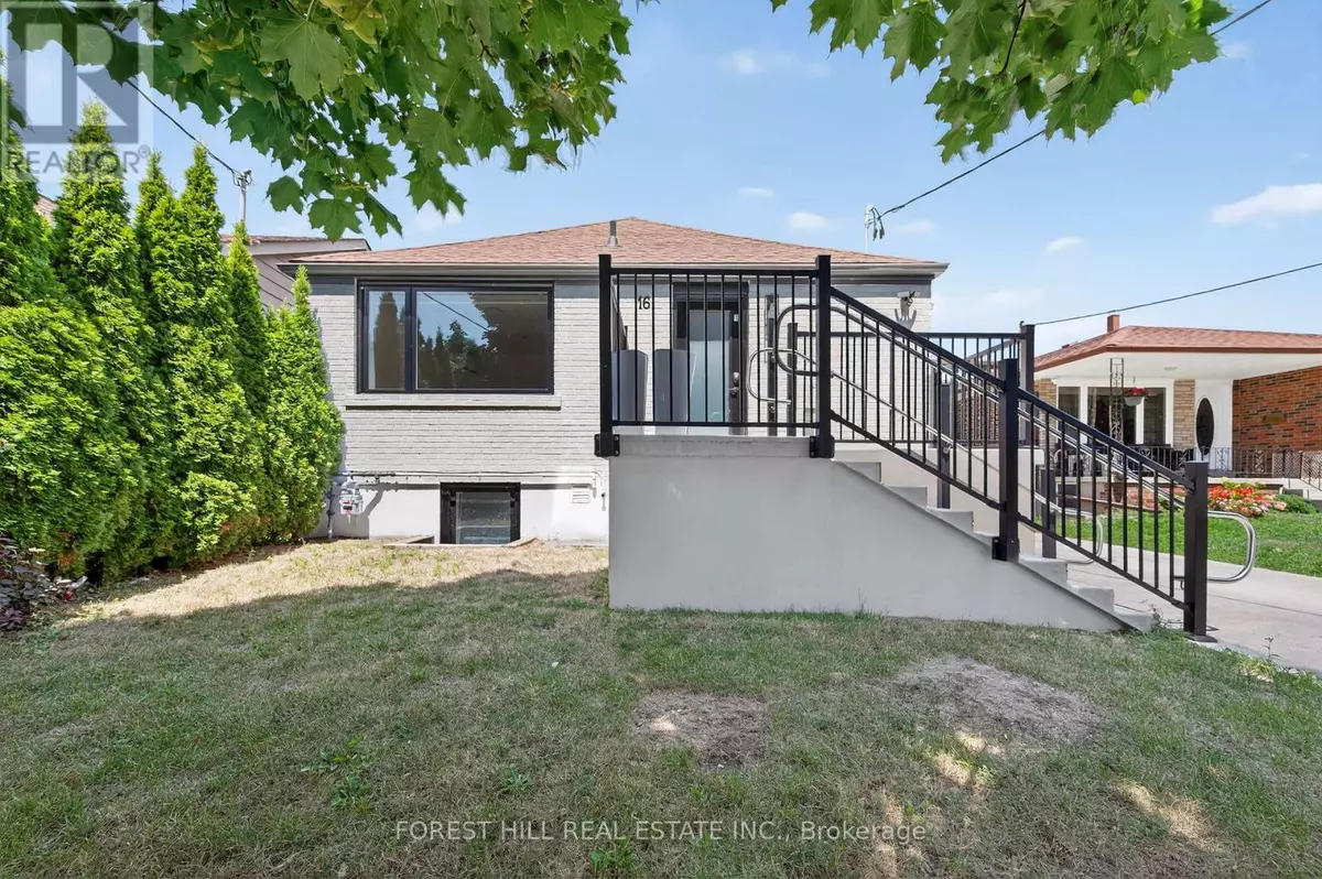 Toronto (brookhaven-amesbury), ON M9N1C3,16 JOHN BEST AVENUE