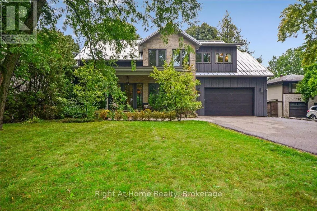 Oakville (sw Southwest), ON L6L1R4,176 VIEWBANK CRESCENT