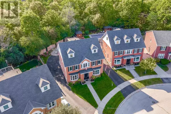 Oakville (ro River Oaks), ON L6H4C3,27 MORRISON CREEK CRESCENT