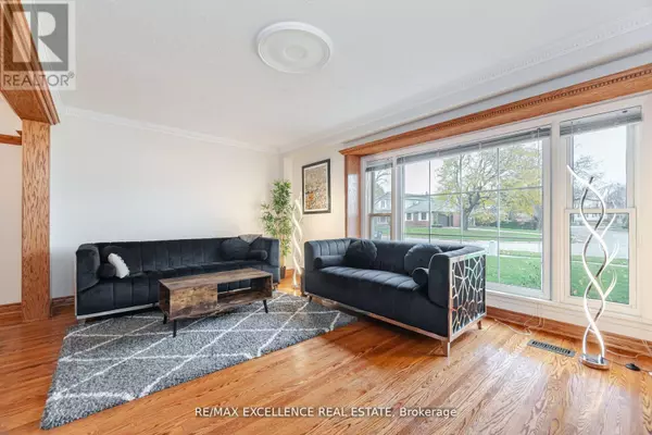 Brampton (avondale), ON L6T2R6,11 CRAWLEY DRIVE