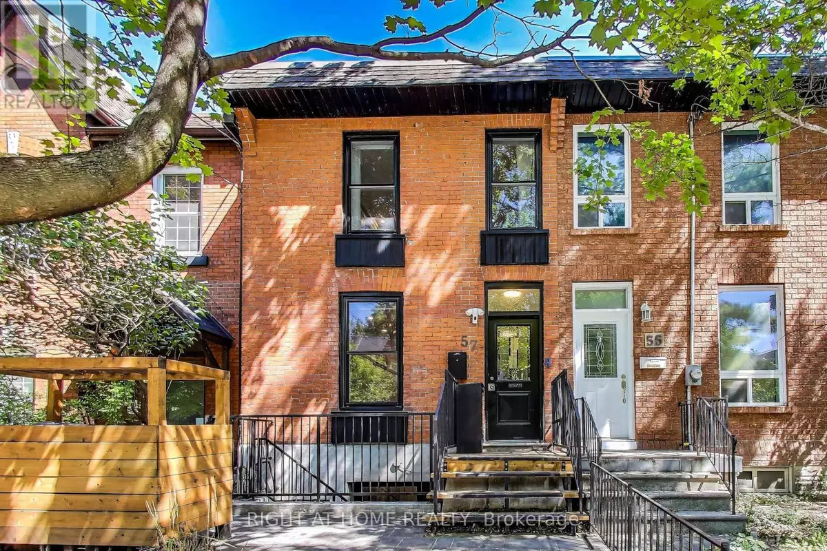 Toronto (south Parkdale), ON M6K2C5,57 GWYNNE AVENUE