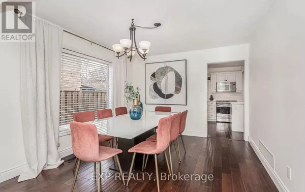 Oakville (br Bronte), ON L6L6G5,93 WALDIE ROAD