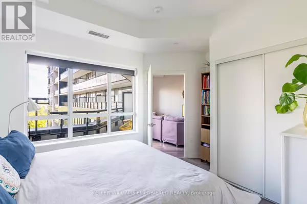 Oakville (go Glenorchy), ON L6M5R8,395 Dundas ST West #537