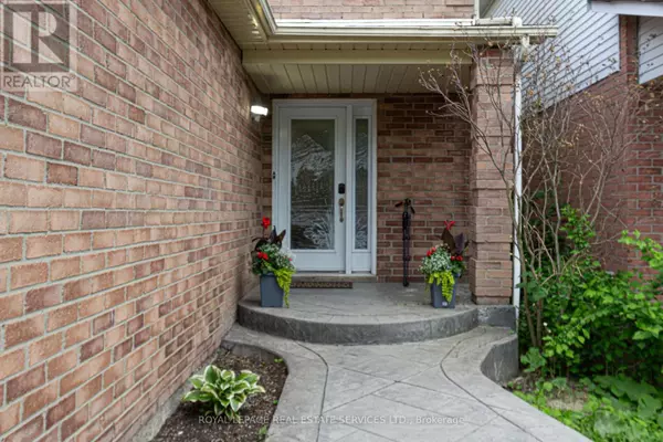 Mississauga (east Credit), ON L5M3Y8,1536 KIRKROW CRESCENT