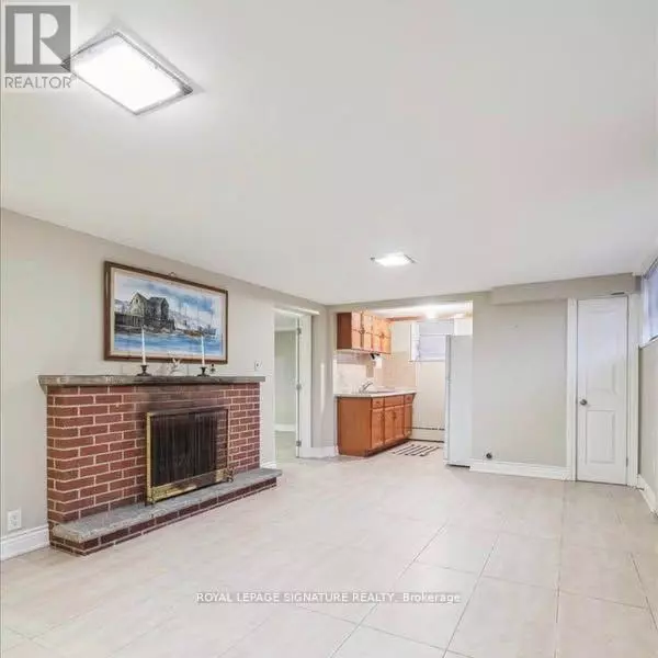 Toronto (humberlea-pelmo Park), ON M9N2L6,214 Queenslea AVE #Bsmnt