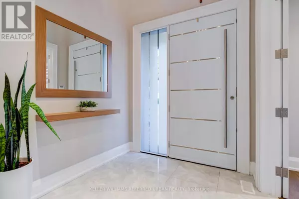 Mississauga (lakeview), ON L5E2M1,1376 APPLEWOOD ROAD