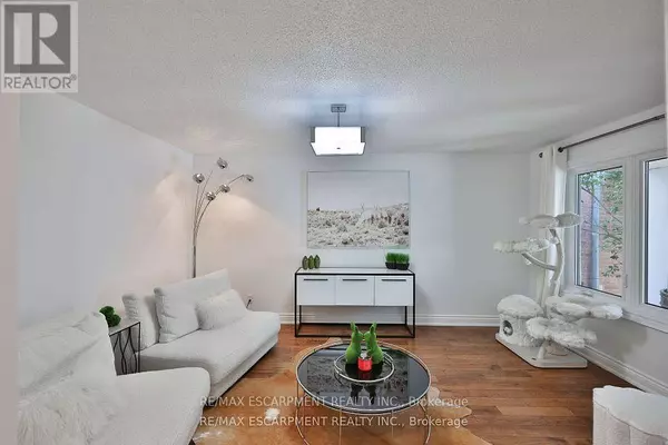 Mississauga (east Credit), ON L5M3T6,5551 RIVER GROVE AVENUE