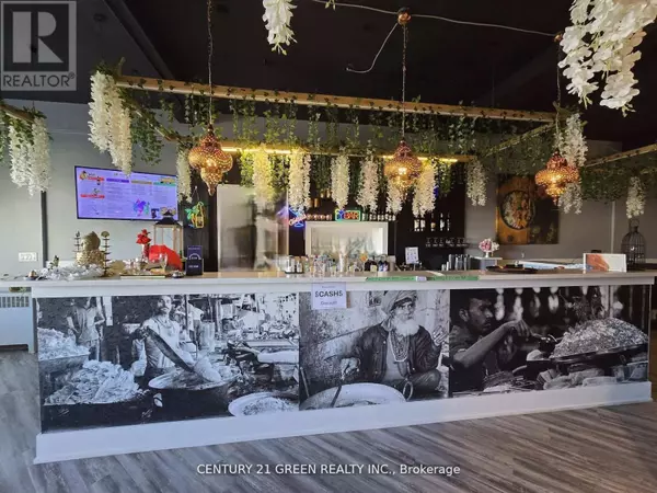 Oakville (br Bronte), ON L6L1H2,2307 LAKESHORE ROAD W