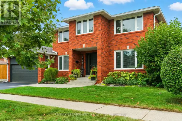 Burlington (roseland), ON L7N3S7,561 HARMONY AVENUE