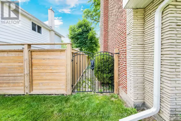 Brampton (brampton South), ON L6Y2C3,35 RIDGEHILL DRIVE