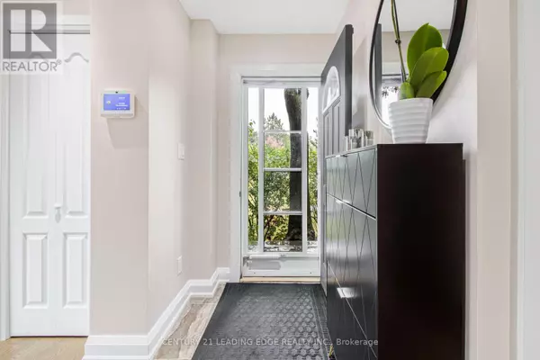 Mississauga (streetsville), ON L5N1P5,120 Falconer DR #24