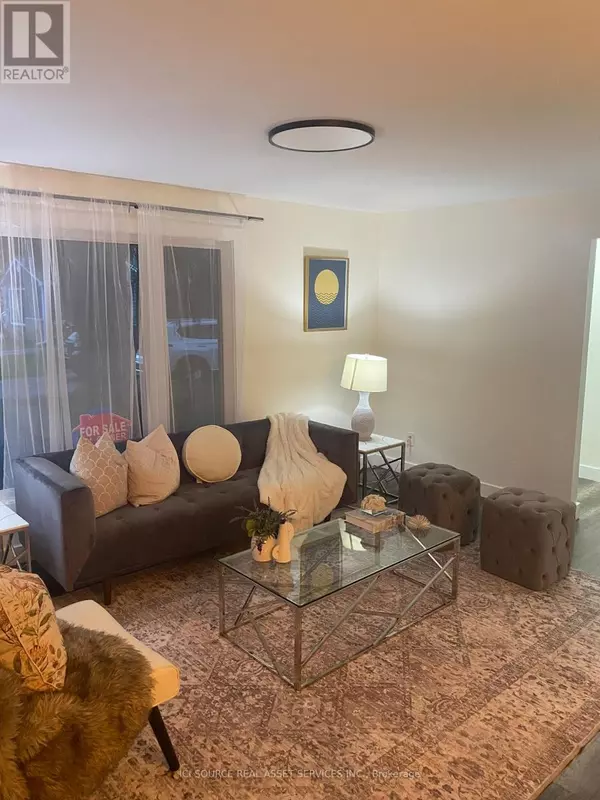 Brampton (central Park), ON L6S1P6,26 HILLBANK TRAIL