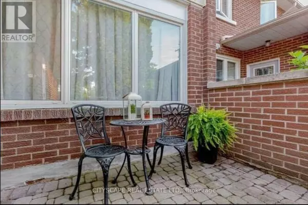 Burlington (appleby), ON L7L4L7,152 KENWOOD AVENUE