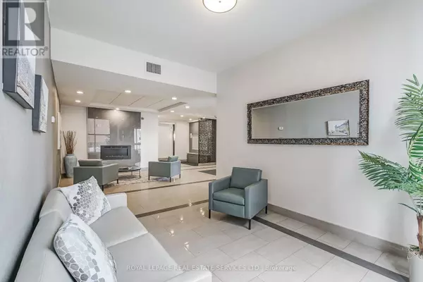 Oakville (br Bronte), ON L6L6J5,102 Bronte RD #308